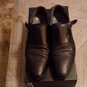 Mens dress shoes